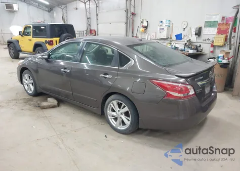 2013 Nissan Altima 2.5 Sv z USA, uszkodzony, nr VIN 1N4AL3AP2DC913121